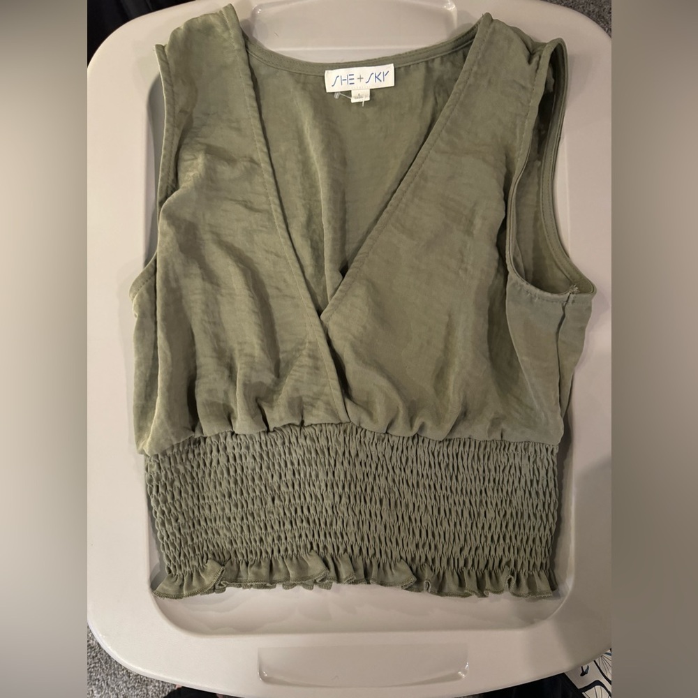 Green cropped tank Sz L